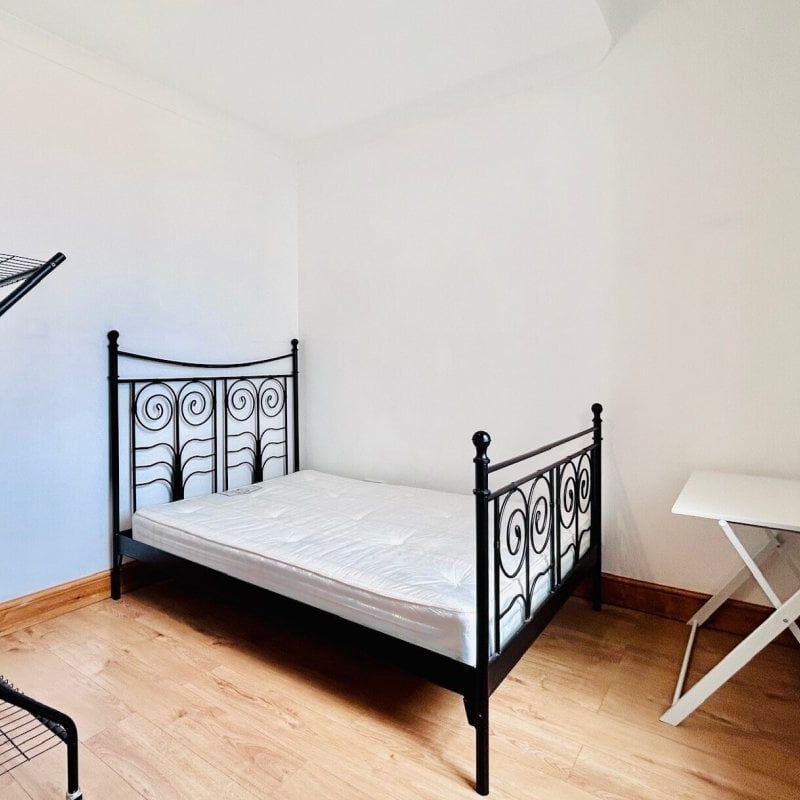 Wellington Road - Photo 1