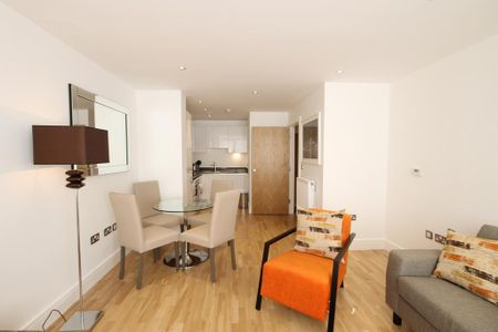 1 bedroom apartment to rent - Photo 2