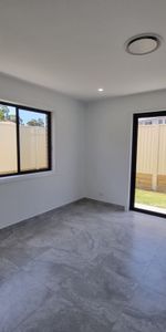 Modern & Spacious Three-Bedroom Granny Flat in Quiet Location - Photo 4