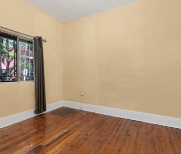 A Serene Inner-West Retreat with North-Facing Garden - Photo 6