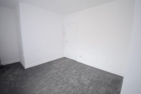 101 Ebor Street, BT126NP, Belfast - Photo 2