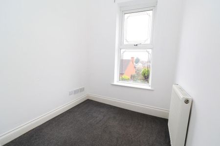 4 bedroom detached house to rent - Photo 5