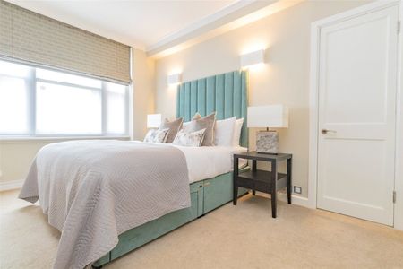 Hill Street, W1J - Photo 4