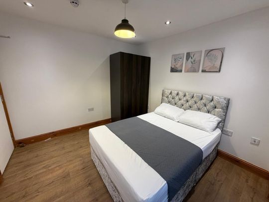 Room in a Shared House, Monks Park, HA9 - Photo 1