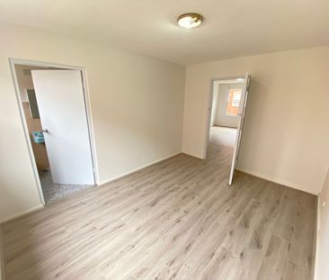 HYBRID FLOORING! - Photo 4