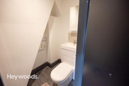 1 bedroom house of multiple occupation to rent - Photo 5