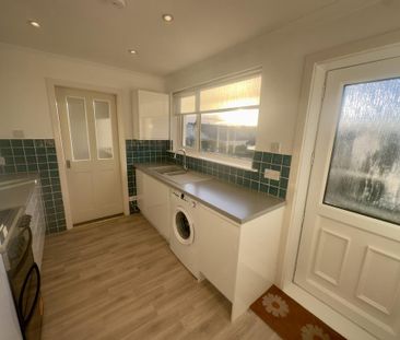 2 bedroom detached house to rent - Photo 4