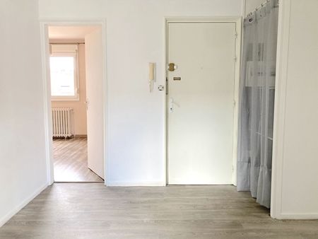 PAMIERS - A LOUER - APPARTEMENT DE TYPE 4 AVEC BALCON ET CAVE - Photo 4