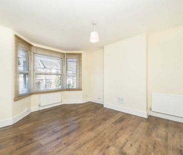 Heathwood Gardens, Charlton, SE7, London - Photo 1