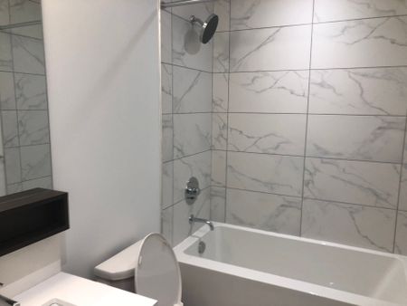For Lease - 5 Buttermill Avenue Unit# 5812, Vaughan, Ontario - Photo 3