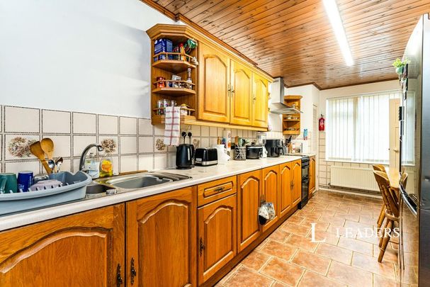 4 bedroom terraced house to rent - Photo 1