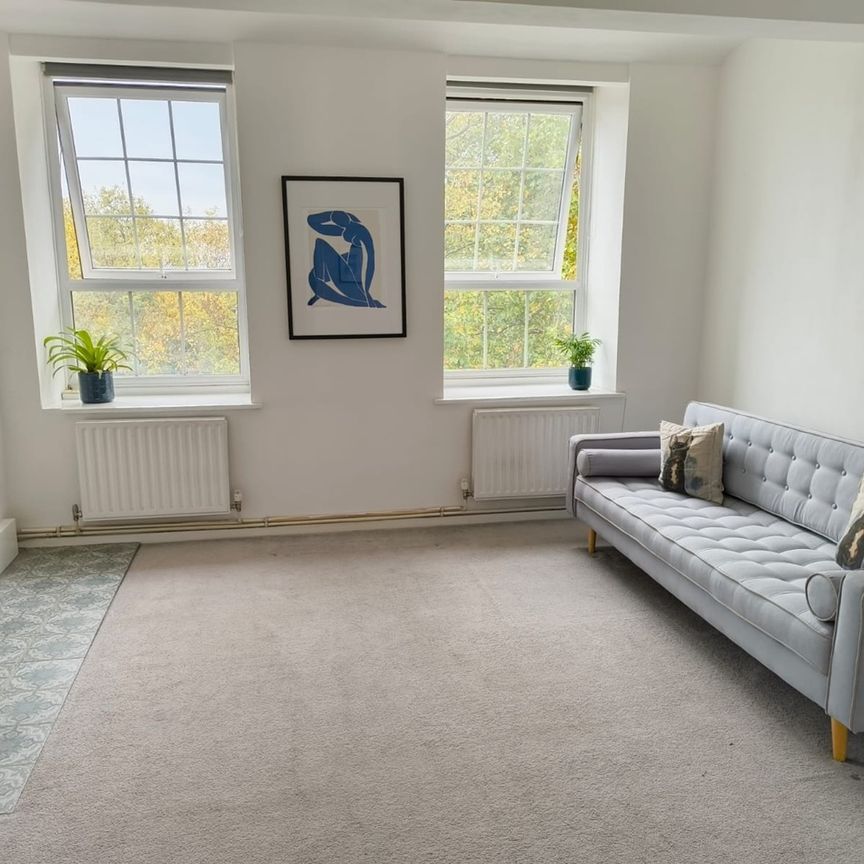 1 Bed Flat, Renton Close, SW2 - Photo 1