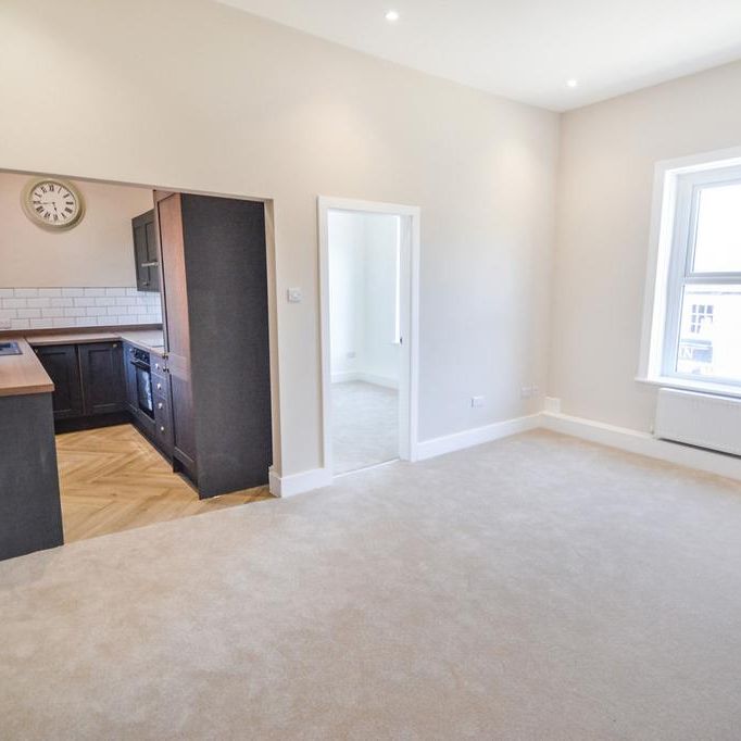 1 bedroom flat to rent - Photo 1