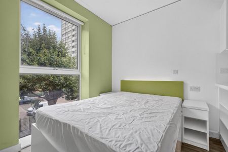 Studio to rent - Photo 2