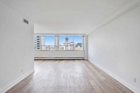 484 Avenue Road #1002 - Photo 2