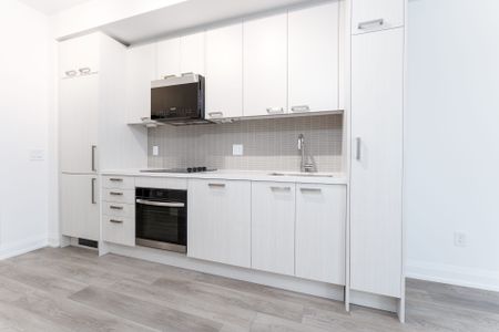 For Lease - 20 Soudan Avenue Unit# 2110, Toronto, Ontario - Photo 4