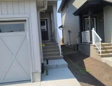 Beautiful Basement Suite in Keswick Available Nov 1st | 5224 Kinney Place Southwest, Edmonton - Photo 1