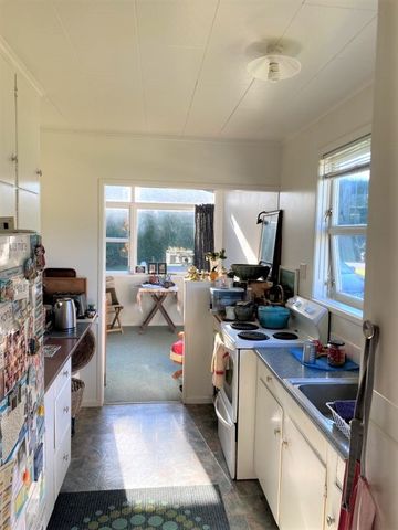 Three Bedroom Rural Living - Omanawa - Photo 4