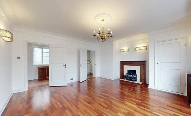 North Gate, St John’s Wood - Photo 1