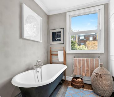 4 bedroom terraced house to rent - Photo 2