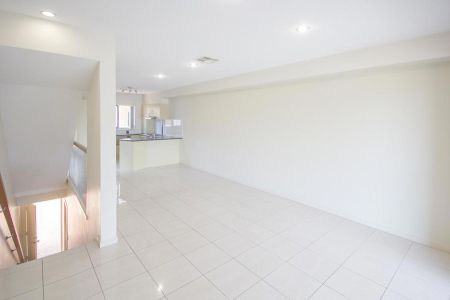 4/11 Pembroke Street, 4152, Carina Qld - Photo 4