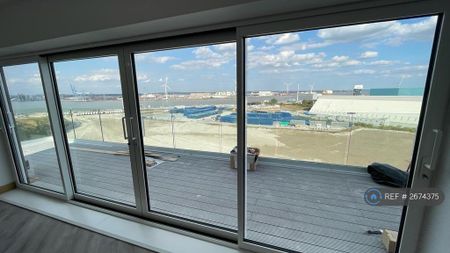 4 bedroom penthouse to rent - Photo 3