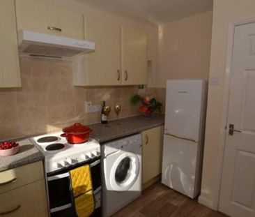 Franklyn Close, Exeter, Devon - Photo 3