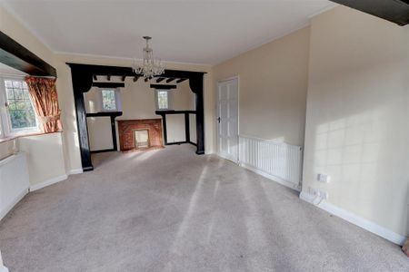 4 bedroom detached house to rent - Photo 2