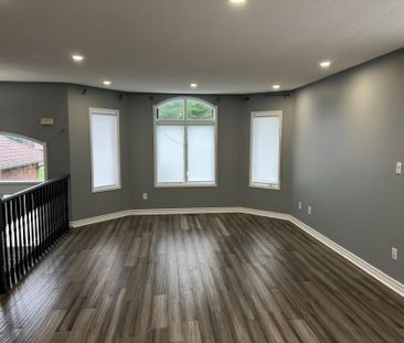 For Lease - 2023 Valewood Court, Oshawa, Ontario - Photo 4