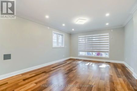 100 POPLAR HEIGHTS DRIVE - Photo 2