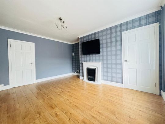 105 East Way, Rathcoole, - Photo 1