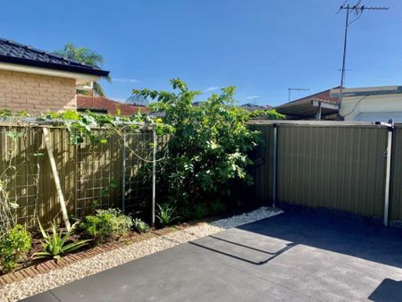 Excellent Conditions Granny Flat - Photo 3