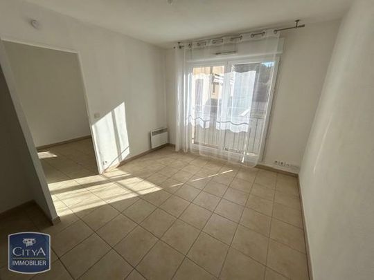 Location Appartement 2 pièces 30m² LA ROQUE D ANTHERON 13640 - Photo 1