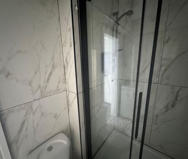 1 bed Flat - To Let - Photo 6