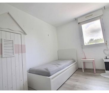 Location Appartement 5 pièces 118m² LA CIOTAT 13600 - Photo 3