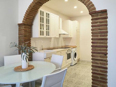 Frontline Beach Apartment for Rent in Calahonda - Photo 4