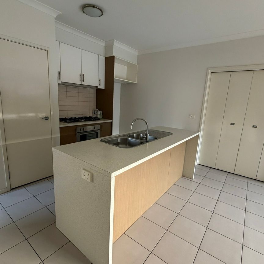 2/105 Keneally Street, Dandenong VIC - Photo 1