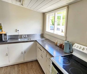 FOUR BEDROOM FAMILY HOME IN ELTHAM - Photo 5