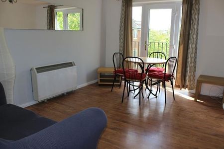 1 bedroom flat to rent - Photo 2