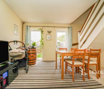 2 bedroom mid-terrace to rent Maple Close - Photo 1