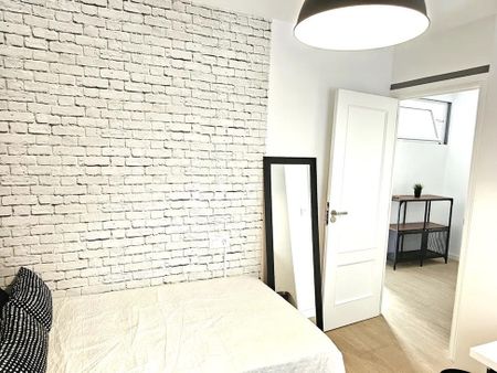 Carrer del Poeta Mas y Ros, Valencia, Valencian Community 46021 - Photo 2