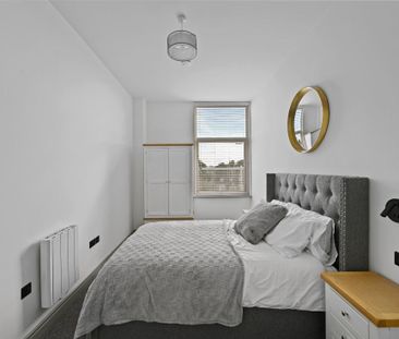 Peterborough - Photo 6