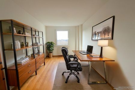 Erstbezug nach Sanierung – Familienfreundliche 3-Raum-Wohnung mit Balkon - Photo 5