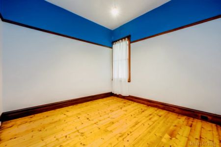 2 Bed, 1 Bath - Photo 3