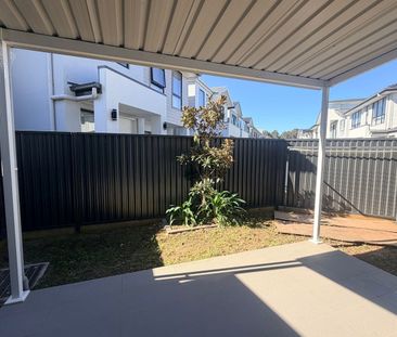 Modern 4-Bedroom Home for Rent in the heart of Marsden Park - Photo 2