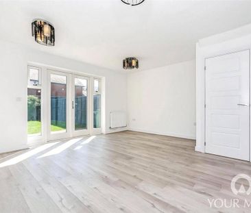 3 bedroom end of terrace house to rent - Photo 2