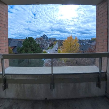 For Lease - 19 Northern Heights Drive Unit# 413, Richmond Hill, Ontario - Photo 2