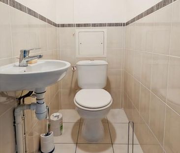 Location Appartement 2 pièces 57m² VENISSIEUX 69200 - Photo 6