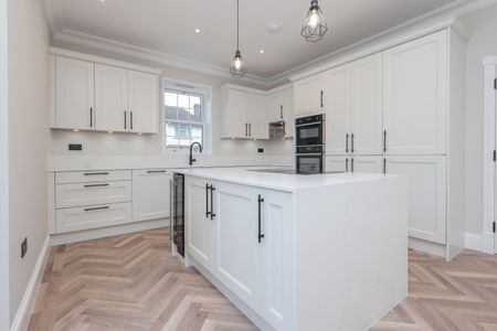 4 bed detached house to rent in Glenferness Avenue, Talbot Woods, BH3 - Photo 2
