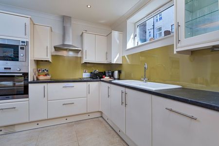 The Crescent - Photo 2